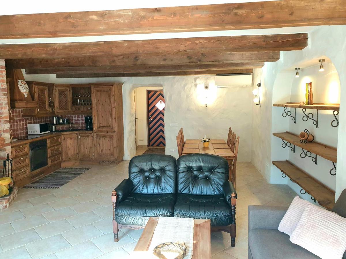 Deluxe Apartments In The City Center With Balcony Pärnu Dış mekan fotoğraf